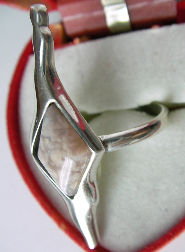 Ring - elongated diamond, pink mossy agate