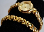 Clock with bracelet