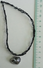 Elastic necklace heart