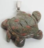 Figure turtle from semi-precious stone