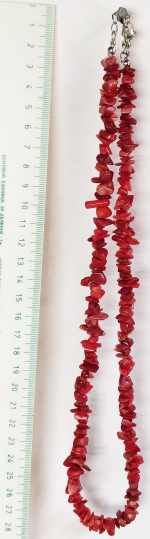 Necklace natural corals