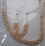Necklace pearl pearls