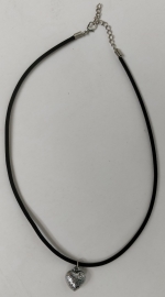 Necklace medallion pendant heart