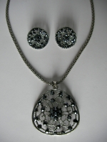 Necklace pendant