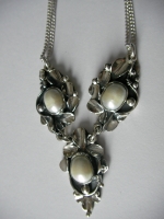 Necklace silver pearl