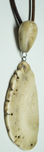 Necklace horn and hoof