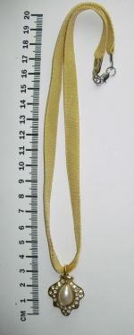 Necklace Golden leaf