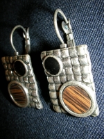 Set necklace with earrings
