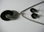 Set necklace with earrings
