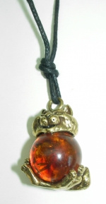 Medalion cat bronze pendant