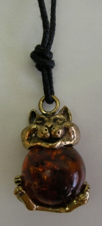 Medalion cat bronze pendant