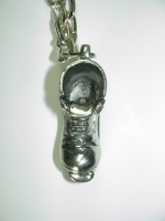 Pendant shoe