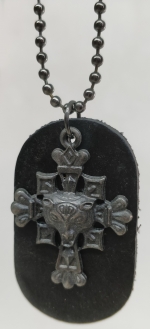 Medallion pendant cross