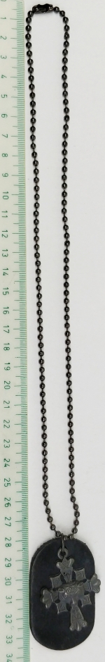 Medallion pendant cross