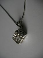 Pendant dice zirconium