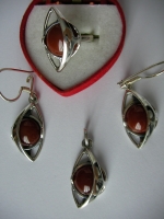 Earings - hanging closed his eye, carnelian