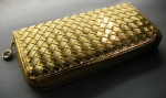 Wallet in gold