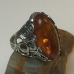 Ring natural stone amber