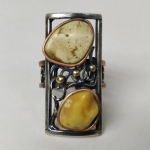 Ring natural amber