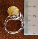 Ring natural amber