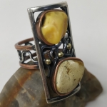 Ring natural amber
