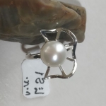 Silver Ring web pearl