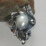 Silver ring pearl