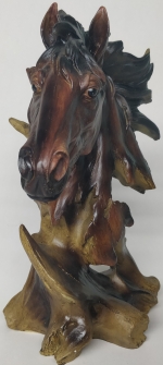 Statuette figure horse head polirizin
