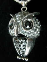 Owl pendant with crystals
