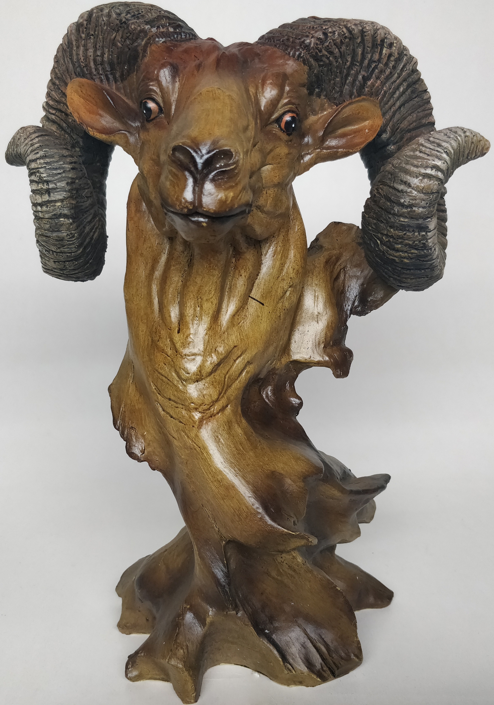 Statuette figure head of Aries polirizin